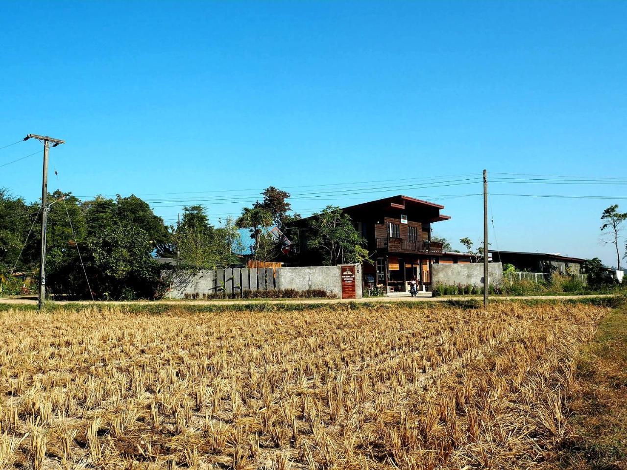 Nawiengkaeriverview Resort Mukdahan Bagian luar foto