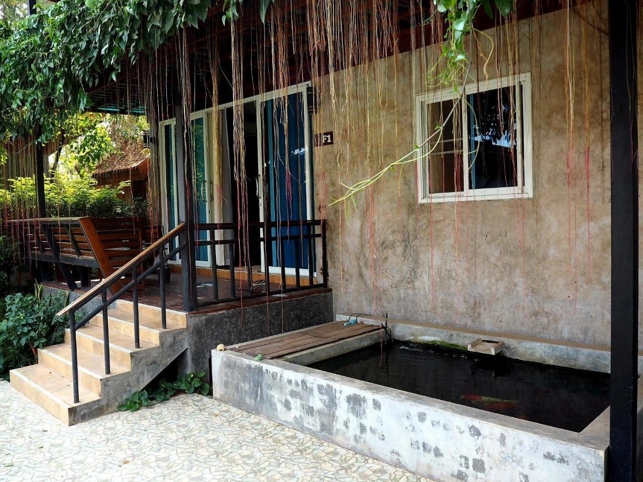 Nawiengkaeriverview Resort Mukdahan Bagian luar foto