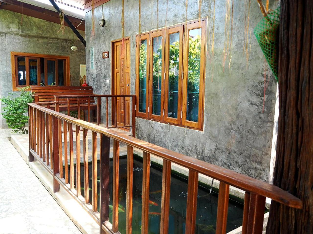 Nawiengkaeriverview Resort Mukdahan Bagian luar foto